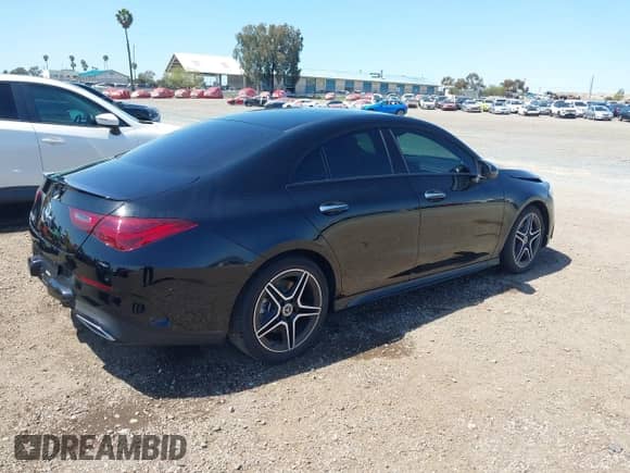 2025 Mercedes-Benz CLA 250 с VIN W1K5J4GB5SN515637, выставлен на аукционе IAAI как лот 41966730 с пробегом 3 606 миль миль и . История ставок и продаж доступна на DreamBid. Изображение 4.