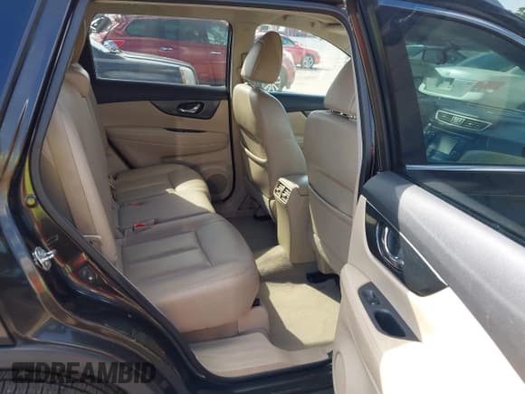 ✅ 2014 Nissan Rogue SL • VIN: 5N1AT2MV3EC827537 • Lot: 43645643. Listed on IAAI with 143,886 mi. Free auction sales archive from the USA and detailed vehicle history report at DreamBid. Image 8.