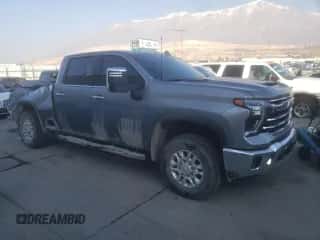 2024 Chevrolet Silverado 3500HD LTZ с VIN 2GC4YUEYXR1174613, выставлен на аукционе Copart как лот 83714764 с пробегом 7 123 миль миль и Списание • Salvage title. История ставок и продаж доступна на DreamBid. Изображение 4.