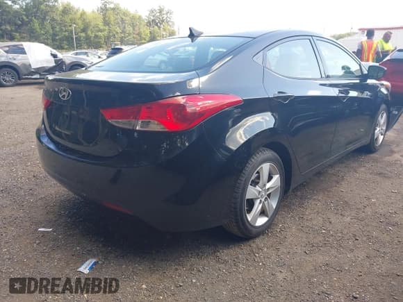 ✅ 2013 Hyundai Elantra GLS • VIN: 5NPDH4AE0DH260662 • Lot: 43081738. Listed on IAAI with 211,447 mi. Free auction sales archive from the USA and detailed vehicle history report at DreamBid. Image 4.