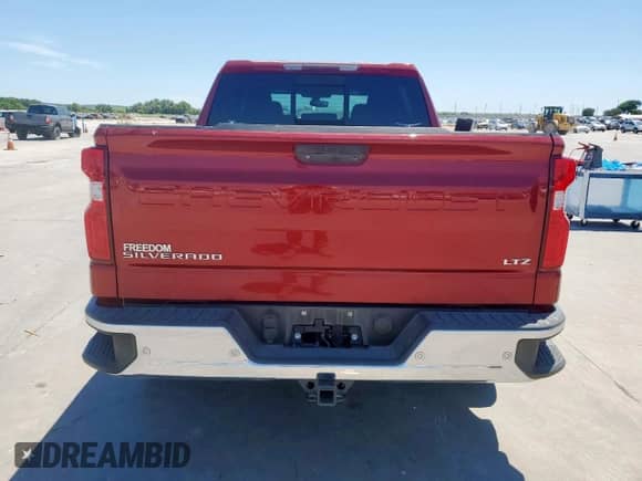 2019 Chevrolet Silverado 1500 LTZ z VIN 1GCPWEED2KZ122105, wystawiony jako Copart lot #67363295 z przebiegiem 94 562 mil mil oraz Szkoda całkowita • Salvage title. Historia ofert i sprzedaży dostępna na DreamBid. Obrazek 6.