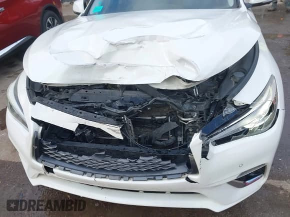 ✅ 2018 Infiniti Q50 Sport • VIN: JN1EV7AP1JM353081 • Lot: 43629948. Listed on IAAI with 84,349 mi. Free auction sales archive from the USA and detailed vehicle history report at DreamBid. Image 6.