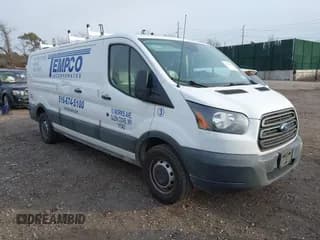 ✅ 2016 Ford Transit Cargo • VIN: 1FTYE9ZM8GKB22179 • Lot: 41293587. Wystawiony na IAAI z przebiegiem 105 232 mil. Bezpłatny archiwum sprzedaży aukcyjnych z USA i szczegółowy raport historii pojazdu na DreamBid. Zdjęcie 1.
