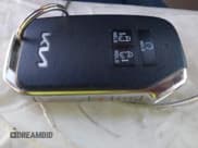 ✅ 2022 Kia Carnival LXS • VIN: KNDNB4H32N6122787 • Lot: 43179301. Wystawiony na IAAI z przebiegiem 44 883 mil. Bezpłatny archiwum sprzedaży aukcyjnych z USA i szczegółowy raport historii pojazdu na DreamBid. Zdjęcie 11.