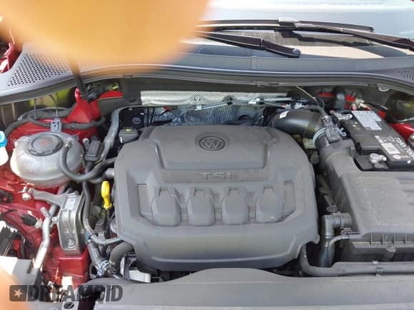 ✅ 2024 Volkswagen Tiguan SE R-Line Black • VIN: 3VV8B7AX7RM121329 • Lot: 42854151. Wystawiony na IAAI z przebiegiem 16 960 mil. Bezpłatny archiwum sprzedaży aukcyjnych z USA i szczegółowy raport historii pojazdu na DreamBid. Zdjęcie 10.