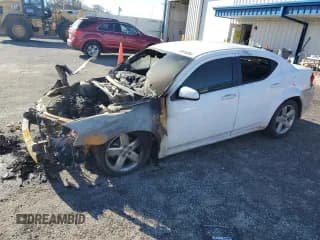 ✅ 2011 Dodge Avenger Mainstreet • VIN: 1B3BD1FB5BN557358 • Лот: 78818284. Опубликован ранее на Copart с пробегом Не указан. Бесплатный доступ к архиву аукционных продаж из США и подробный отчёт об истории автомобиля на DreamBid. Изображение 1.