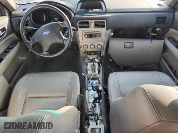 ✅ 2004 Subaru Forester XS • VIN: JF1SG65664H755638 • Lot: 84746155. Listed on Copart with 178,701 mi. Free auction sales archive from the USA and detailed vehicle history report at DreamBid. Image 8.