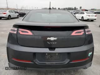 ✅ 2015 Chevrolet Volt • VIN: 1G1RC6E46FU135796 • Lot: 70375913. Wystawiony na Copart z przebiegiem 118 121 mil. Bezpłatny archiwum sprzedaży aukcyjnych z USA i szczegółowy raport historii pojazdu na DreamBid. Zdjęcie 6.