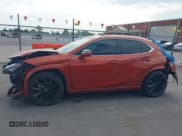 ✅ 2019 Lexus UX 200 • VIN: JTHY3JBH8K2007240 • Lot: 42893981. Wystawiony na IAAI z przebiegiem 63 624 mil. Bezpłatny archiwum sprzedaży aukcyjnych z USA i szczegółowy raport historii pojazdu na DreamBid. Zdjęcie 15.