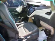 ✅ 2021 Chevrolet Bolt EV Premier • VIN: 1G1FZ6S01M4113902 • Lot: 41642702. Wystawiony na IAAI z przebiegiem 33 026 mil. Bezpłatny archiwum sprzedaży aukcyjnych z USA i szczegółowy raport historii pojazdu na DreamBid. Zdjęcie 5.