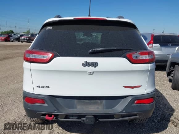 ✅ 2017 Jeep Cherokee Trailhawk L Plus • VIN: 1C4PJMBS3HD227978 • Lot: 42242791. Wystawiony na IAAI z przebiegiem 76 982 mil. Bezpłatny archiwum sprzedaży aukcyjnych z USA i szczegółowy raport historii pojazdu na DreamBid. Zdjęcie 16.