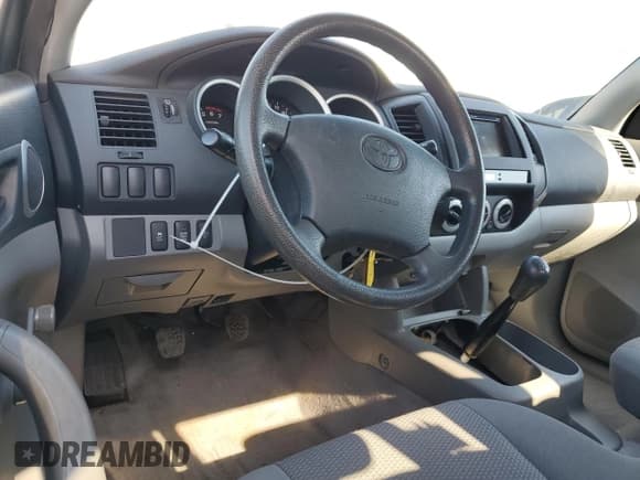 ✅ 2011 Toyota Tacoma • VIN: 5TFPX4EN1BX001738 • Lot: 86998465. Listed on Copart with 58,423 mi. Free auction sales archive from the USA and detailed vehicle history report at DreamBid. Image 8.