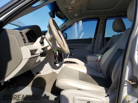 ✅ 2007 Jeep Grand Cherokee Limited • VIN: 1J8HR58N97C566049 • Лот: 87298805. Опубликован ранее на Copart с пробегом 182 939 миль. Бесплатный доступ к архиву аукционных продаж из США и подробный отчёт об истории автомобиля на DreamBid. Изображение 7.