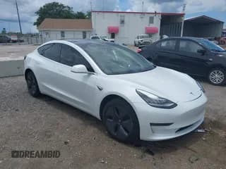 ✅ 2020 Tesla Model 3 Standard Range Plus • VIN: 5YJ3E1EA2LF659760 • Лот: 42411367. Опубликован ранее на IAAI с пробегом 31 790 миль. Бесплатный доступ к архиву аукционных продаж из США и подробный отчёт об истории автомобиля на DreamBid. Изображение 1.