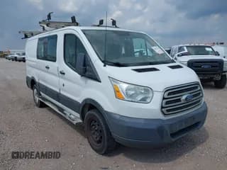 ✅ 2015 Ford Transit Cargo • VIN: 1FTNR1ZM3FKA77885 • Lot: 42951583. Wystawiony na IAAI z przebiegiem 212 528 mil. Bezpłatny archiwum sprzedaży aukcyjnych z USA i szczegółowy raport historii pojazdu na DreamBid. Zdjęcie 1.