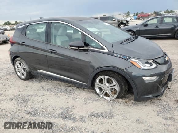 ✅ 2017 Chevrolet Bolt EV LT • VIN: 1G1FW6S01H4183656 • Lot: 62067744. Wystawiony na Copart z przebiegiem 26 438 mil. Bezpłatny archiwum sprzedaży aukcyjnych z USA i szczegółowy raport historii pojazdu na DreamBid. Zdjęcie 4.