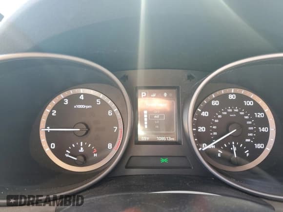 ✅ 2017 Hyundai Santa Fe 2.4L • VIN: 5NMZUDLBXHH012412 • Lot: 85718175. Listed on Copart with 108,613 mi. Free auction sales archive from the USA and detailed vehicle history report at DreamBid. Image 9.