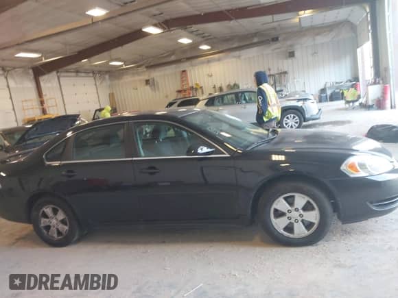 2012 Chevrolet Impala LT Retail с VIN 2G1WB5E3XC1184028, выставлен на аукционе IAAI как лот 43439540 с пробегом 174 201 миль миль и . История ставок и продаж доступна на DreamBid. Изображение 13.