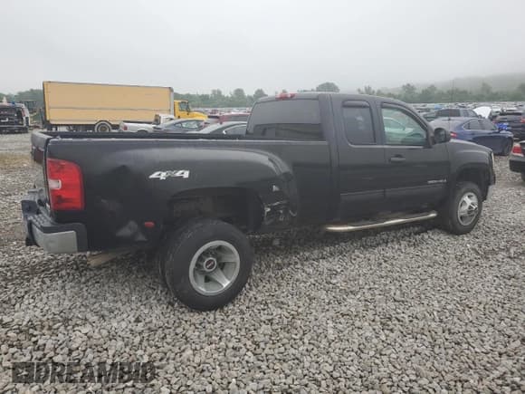 ✅ 2009 GMC Sierra 3500 • VIN: 1GTJK89K79E141889 • Лот: 63779245. Опубликован ранее на Copart с пробегом 29 917 миль. Бесплатный доступ к архиву аукционных продаж из США и подробный отчёт об истории автомобиля на DreamBid. Изображение 3.
