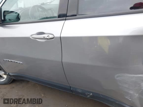 ✅ 2019 Jeep Compass Limited • VIN: 3C4NJCCB8KT782121 • Lot: 41698308. Listed on IAAI with 158,352 mi. Free auction sales archive from the USA and detailed vehicle history report at DreamBid. Image 14.