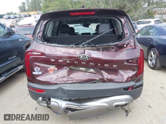 ✅ 2020 Kia Telluride S • VIN: 5XYP64HC6LG069082 • Lot: 43245583. Listed on IAAI with 184,618 mi. Free auction sales archive from the USA and detailed vehicle history report at DreamBid. Image 16.