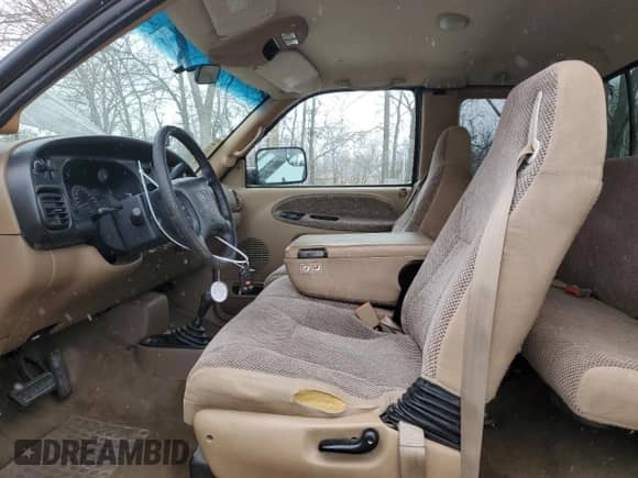 1998 Dodge 1500 с VIN 3B7HF13Z8WG229676, выставлен на аукционе Copart как лот 82123704 с пробегом 178 273 миль миль и Списание • Salvage title. История ставок и продаж доступна на DreamBid. Изображение 7.