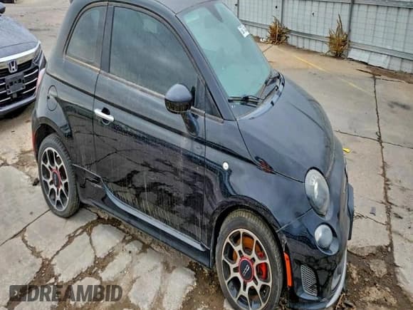 ✅ 2013 FIAT 500 Turbo • VIN: 3C3CFFHH5DT612149 • Lot: 93871535. Wystawiony na Copart z przebiegiem 89 908 mil. Bezpłatny archiwum sprzedaży aukcyjnych z USA i szczegółowy raport historii pojazdu na DreamBid. Zdjęcie 4.