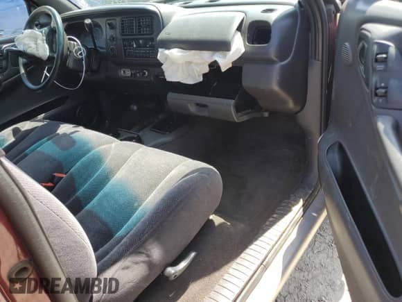 2000 Dodge Dakota Sport z VIN 1B7GG26N5YS546673, wystawiony jako Copart lot #54512715 z przebiegiem 140 904 mil mil oraz Czysty tytuł • Clean title. Historia ofert i sprzedaży dostępna na DreamBid. Obrazek 10.