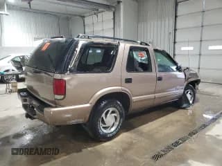 ✅ 2004 Chevrolet Blazer LS • VIN: 1GNDT13X74K139714 • Lot: 45634765. Wystawiony na Copart z przebiegiem Nie podano. Bezpłatny archiwum sprzedaży aukcyjnych z USA i szczegółowy raport historii pojazdu na DreamBid. Zdjęcie 3.