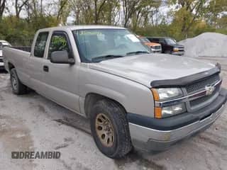 2005 Chevrolet Silverado 1500 LS с VIN 1GCEK19T55E198264, выставлен на аукционе IAAI как лот 43500793 с пробегом 101 760 миль миль и . История ставок и продаж доступна на DreamBid. Изображение 1.