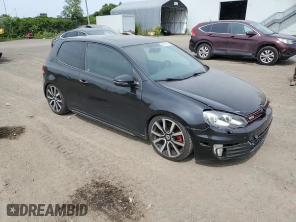 ✅ 2013 Volkswagen Golf GTI • VIN: WVWFV7AJ6DW118021 • Lot: 69041994. Wystawiony na Copart z przebiegiem 203 202 mil. Bezpłatny archiwum sprzedaży aukcyjnych z USA i szczegółowy raport historii pojazdu na DreamBid. Zdjęcie 4.