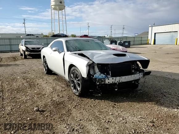 ✅ 2020 Dodge Challenger GT • VIN: 2C3CDZKG1LH106266 • Lot: 86518565. Listed on Copart with 72,185 mi. Free auction sales archive from the USA and detailed vehicle history report at DreamBid. Image 14.