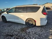 ✅ 2024 Chrysler Pacifica Touring L • VIN: 2C4RC1BG4RR111264 • Лот: 89508135. Опубликован ранее на Copart с пробегом 33 205 миль. Бесплатный доступ к архиву аукционных продаж из США и подробный отчёт об истории автомобиля на DreamBid. Изображение 2.