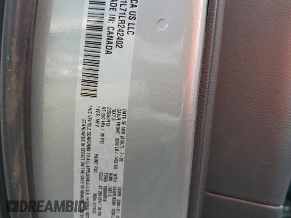 ✅ 2020 Chrysler Pacifica Hybrid Touring L • VIN: 2C4RC1L71LR242402 • Lot: 70153835. Wystawiony na Copart z przebiegiem 39 266 mil. Bezpłatny archiwum sprzedaży aukcyjnych z USA i szczegółowy raport historii pojazdu na DreamBid. Zdjęcie 14.