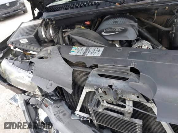 2004 Chevrolet Silverado 1500 с VIN 1GCEK19T14E193948, выставлен на аукционе IAAI как лот 41515676 с пробегом 188 289 миль миль и . История ставок и продаж доступна на DreamBid. Изображение 18.