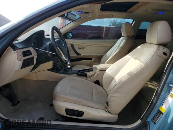 ✅ 2008 BMW 3 Series 328xi • VIN: WBAWV535X8P078396 • Lot: 52626085. Listed on Copart with 220,906 mi. Free auction sales archive from the USA and detailed vehicle history report at DreamBid. Image 7.