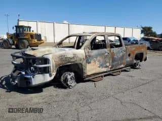 2019 Chevrolet Silverado 2500HD LT с VIN 1GC1KSEY5KF157418, выставлен на аукционе Copart как лот 68539685 с пробегом Не указан миль и На запчасти • Non repairable. История ставок и продаж доступна на DreamBid. Изображение 1.