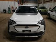 ✅ 2023 Subaru Solterra Premium • VIN: JTMABABA4PA024476 • Lot: 77164104. Wystawiony na Copart z przebiegiem 4 306 mil. Bezpłatny archiwum sprzedaży aukcyjnych z USA i szczegółowy raport historii pojazdu na DreamBid. Zdjęcie 5.