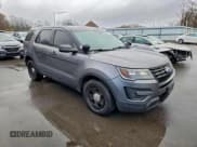 ✅ 2017 Ford Police Interceptor Utility • VIN: 1FM5K8AR5HGC10622 • Лот: 93892185. Опубликован ранее на Copart с пробегом 179 626 миль. Бесплатный доступ к архиву аукционных продаж из США и подробный отчёт об истории автомобиля на DreamBid. Изображение 4.