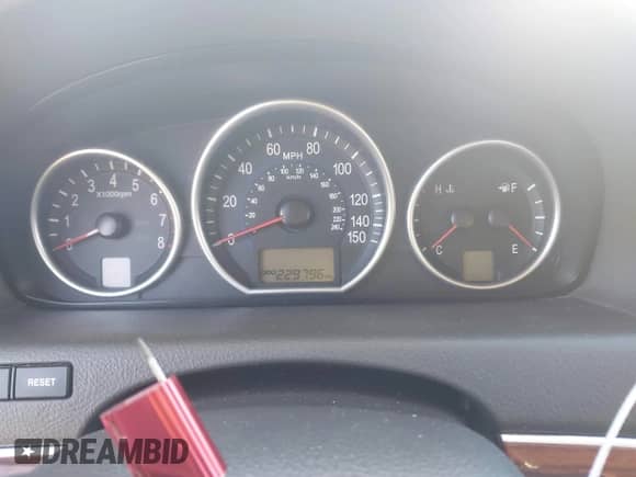 2011 Hyundai Veracruz GLS z VIN KM8NUDCC7BU169916, wystawiony jako IAAI lot #41770577 z przebiegiem 229 796 mil mil oraz . Historia ofert i sprzedaży dostępna na DreamBid. Obrazek 7.