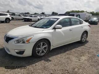 2015 Nissan Altima SL z VIN 1N4AL3AP5FC114484, wystawiony jako Copart lot #61464255 z przebiegiem 120 379 mil mil oraz Szkoda całkowita • Salvage title. Historia ofert i sprzedaży dostępna na DreamBid. Obrazek 1.