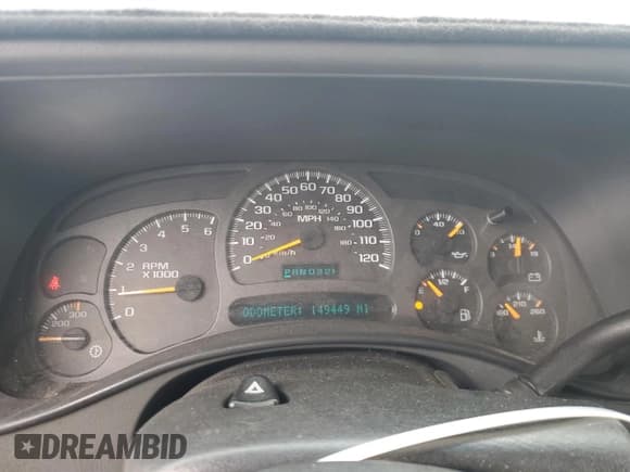 ✅ 2004 Chevrolet Silverado 2500HD LS • VIN: 1GCHK23U84F114144 • Lot: 69573905. Wystawiony na Copart z przebiegiem 149 449 mil. Bezpłatny archiwum sprzedaży aukcyjnych z USA i szczegółowy raport historii pojazdu na DreamBid. Zdjęcie 9.