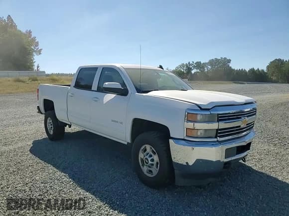 ✅ 2015 Chevrolet Silverado 2500HD LT • VIN: 1GC1CVEG0FF570391 • Lot: 82513765. Wystawiony na Copart z przebiegiem 145 314 mil. Bezpłatny archiwum sprzedaży aukcyjnych z USA i szczegółowy raport historii pojazdu na DreamBid. Zdjęcie 13.