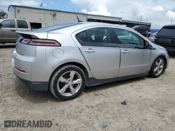 2014 Chevrolet Volt z VIN 1G1RE6E43EU168487, wystawiony jako Copart lot #60596404 z przebiegiem 174 308 mil mil oraz Czysty tytuł • Clean title. Historia ofert i sprzedaży dostępna na DreamBid. Obrazek 3.