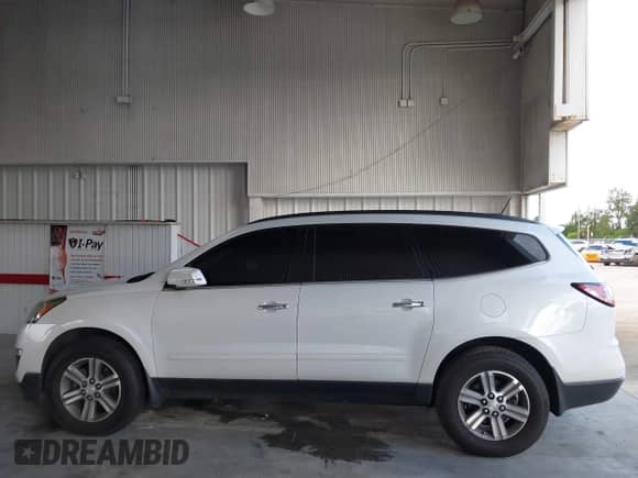 2017 Chevrolet Traverse LT с VIN 1GNKRHKD3HJ156592, выставлен на аукционе IAAI как лот 43051180 с пробегом 133 149 миль миль и . История ставок и продаж доступна на DreamBid. Изображение 14.