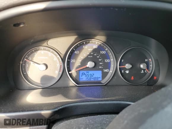 ✅ 2011 Hyundai Santa Fe Limited • VIN: 5XYZK4AG5BG032587 • Lot: 77502714. Listed on Copart with 158,788 mi. Free auction sales archive from the USA and detailed vehicle history report at DreamBid. Image 9.