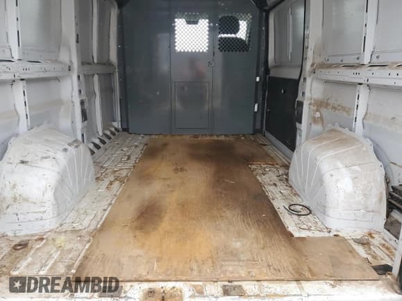 ✅ 2014 Ram ProMaster Cargo • VIN: 3C6TRVAGXEE100785 • Lot: 47017385. Wystawiony na Copart z przebiegiem 162 138 mil. Bezpłatny archiwum sprzedaży aukcyjnych z USA i szczegółowy raport historii pojazdu na DreamBid. Zdjęcie 10.