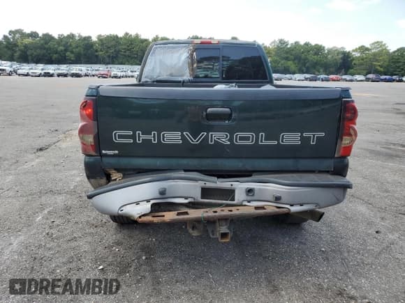 ✅ 2006 Chevrolet Silverado 2500HD Work Truck • VIN: 1GCHK29UX6E241591 • Lot: 68524904. Wystawiony na Copart z przebiegiem 222 895 mil. Bezpłatny archiwum sprzedaży aukcyjnych z USA i szczegółowy raport historii pojazdu na DreamBid. Zdjęcie 6.