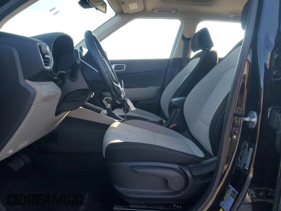 ✅ 2020 Hyundai Venue SEL • VIN: KMHRC8A36LU033857 • Lot: 87705855. Listed on Copart with 40,209 mi. Free auction sales archive from the USA and detailed vehicle history report at DreamBid. Image 7.