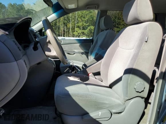✅ 2006 Toyota Sienna LE • VIN: 5TDZA23C36S447708 • Lot: 89905745. Listed on Copart with 197,769 mi. Free auction sales archive from the USA and detailed vehicle history report at DreamBid. Image 7.